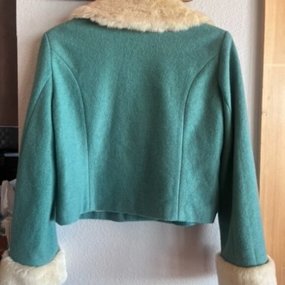 Vintage-Inspired Teal Wool Cropped Jacket with Faux Fur Trim – Collectif Retro S - Picture 5 of 5